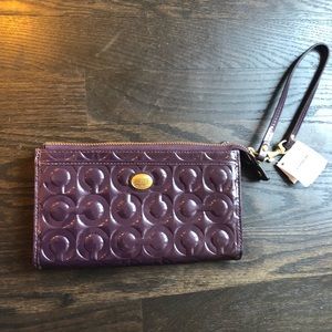 Coach patent leather wristlet. NWT